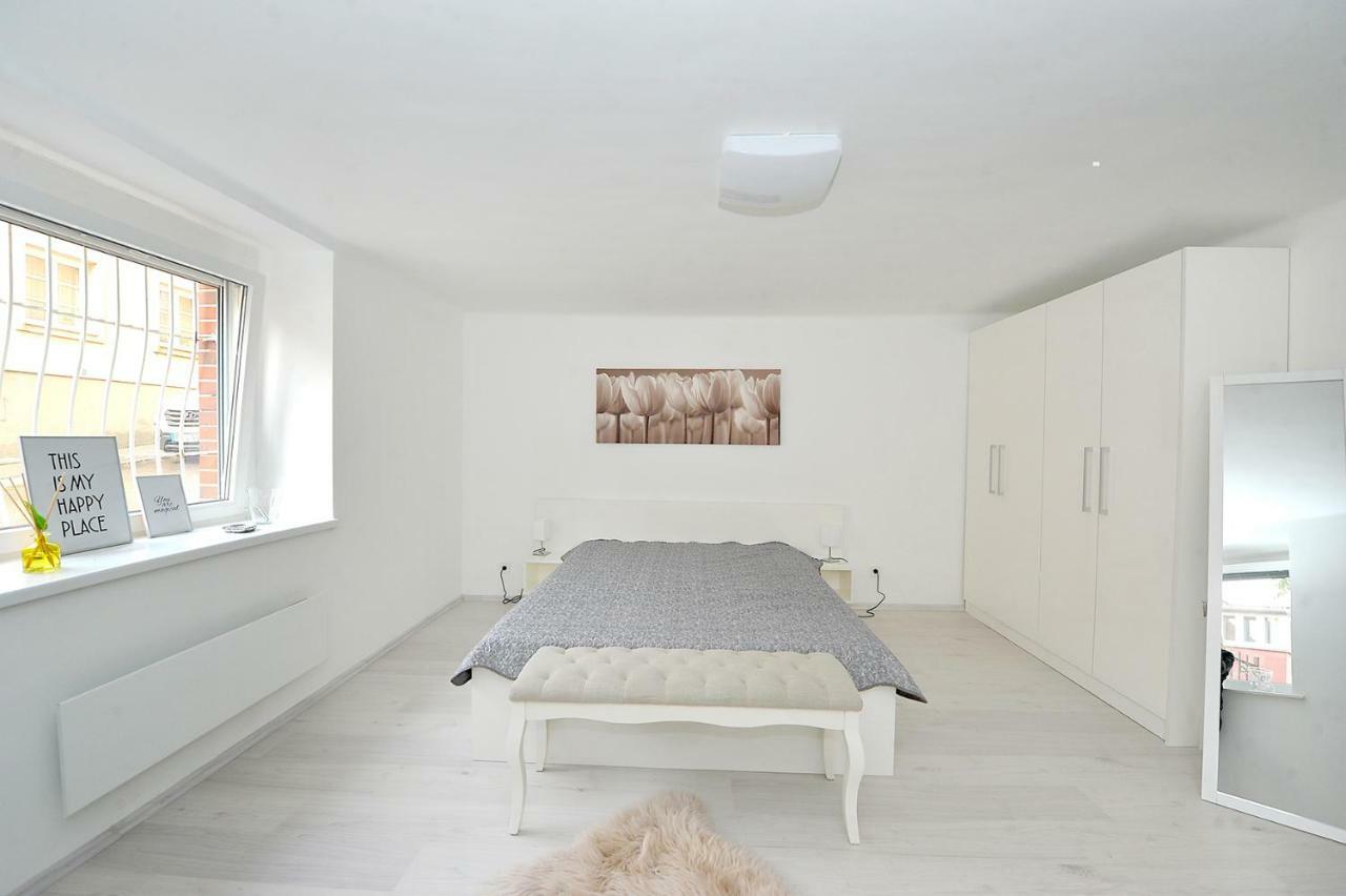 Pure Apartman Pécs Esterno foto