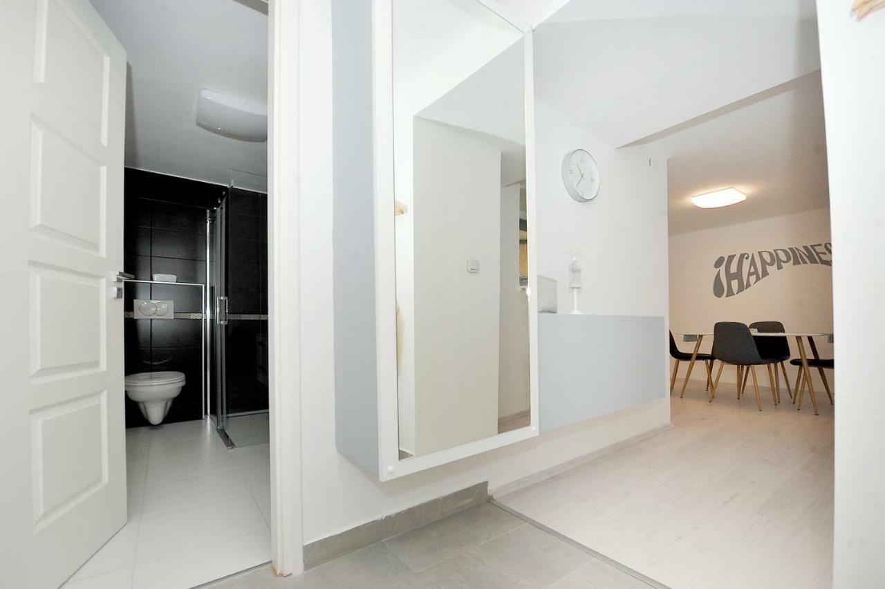 Pure Apartman Pécs Esterno foto