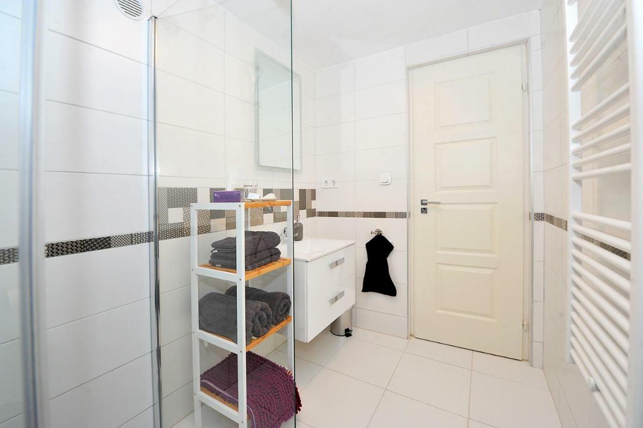 Pure Apartman Pécs Esterno foto